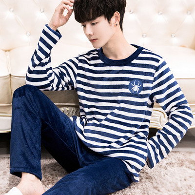 Мъжка зимна пижама в няколко модела