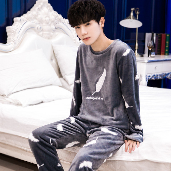 Мъжка зимна пижама в няколко модела