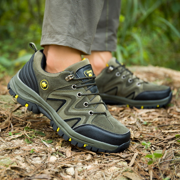 Туристически обувки с мрежа в три цвята