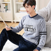 Мъжка пижама в три модела - блуза с надпис и долнище с висока талия