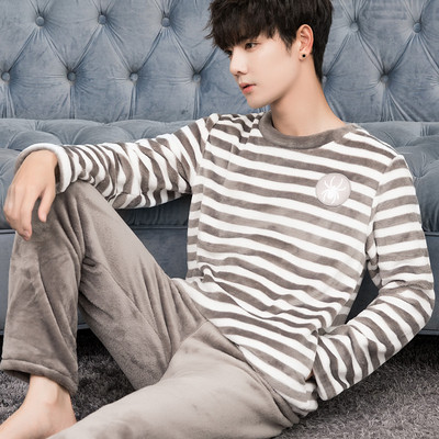 Мъжка мека пижама от две части в няколко модела