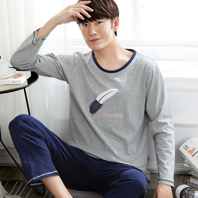 Мъжка пижама в различни модели с щампа