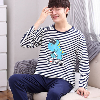 Мъжка пижама в различни модели с щампа