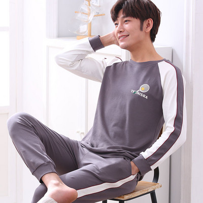 Мъжка пижама в различни модели с щампа