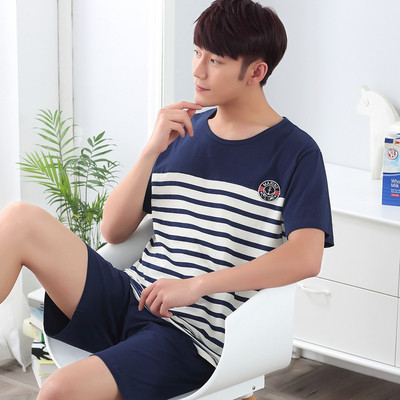 Мъжка пижама - тениска с щампа и шорти с щампа