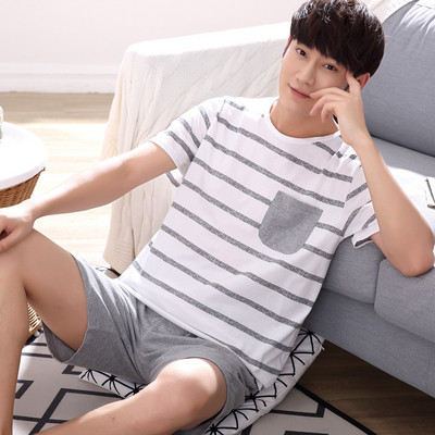 Мъжка пижама - тениска с щампа и шорти с щампа