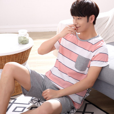 Мъжка пижама - тениска с щампа и шорти с щампа