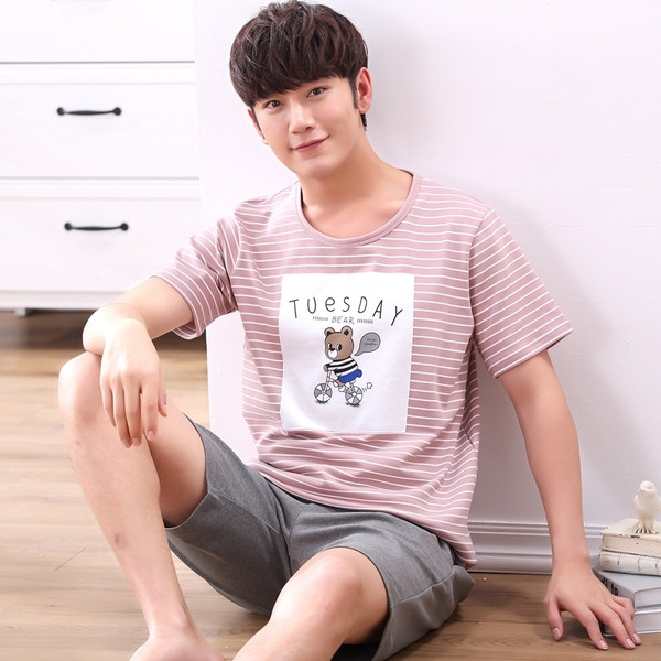 Мъжка пижама - тениска с щампа и шорти с щампа