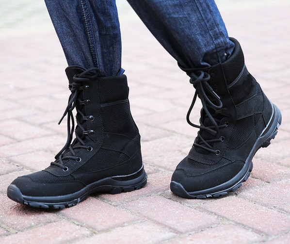 Мъжки туристически боти в черен цвят