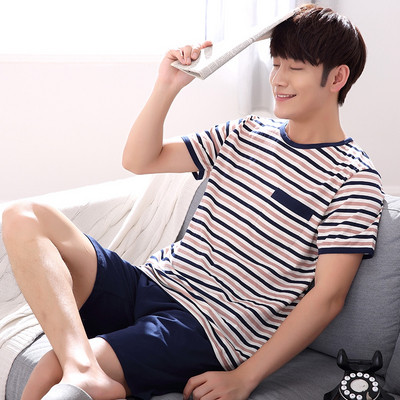 Мъжка пижама в няколко цвята с декоратовен джоб