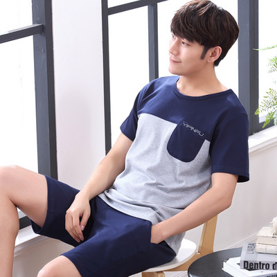 Мъжка пижама в няколко цвята с декоратовен джоб