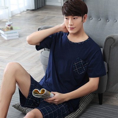 Мъжка пижама в няколко цвята с декоратовен джоб