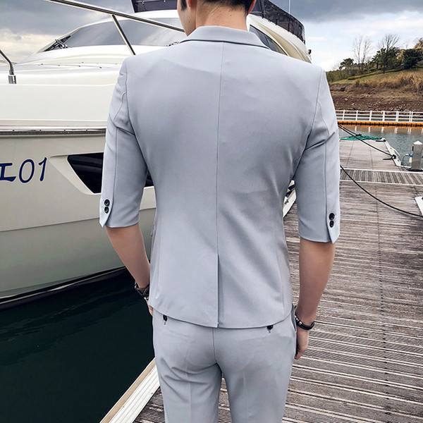 Спортно-елегантен мъжки костюм в няколко цвята от две части - сако и панталон