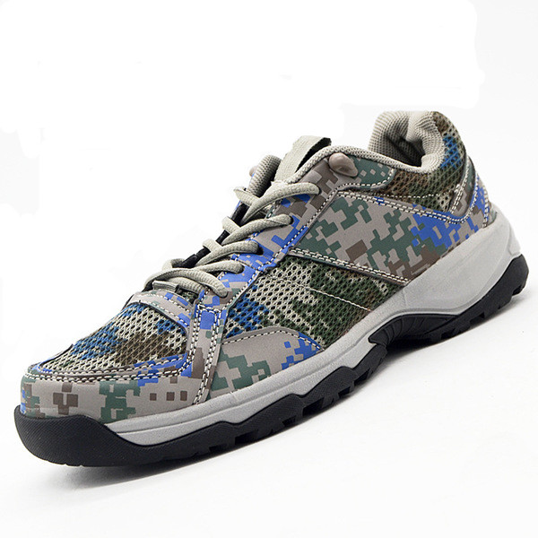 Цветни туристически обувки с мрежа