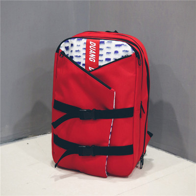 Vízálló férfi hátizsák négy színben felirattal