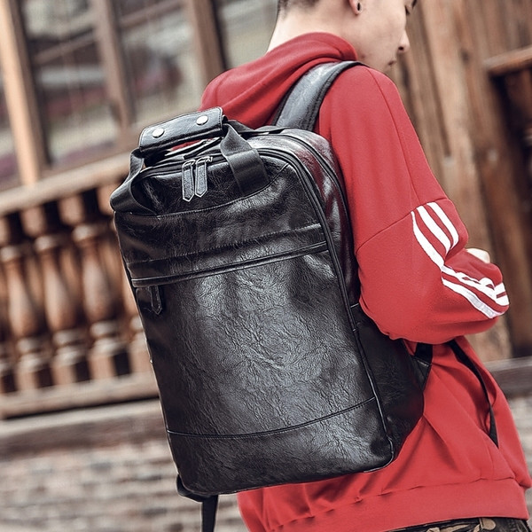 Öko bőrből készült férfi hátizsák fekete és barna színben