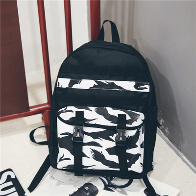 Мъжка раница с камуфлажни мотиви в четири цвята