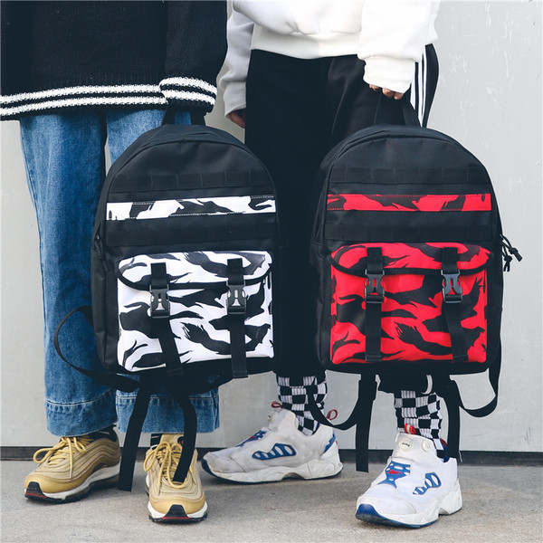 Мъжка раница с камуфлажни мотиви в четири цвята