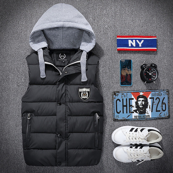 Модерен мъжки елек със сваляща се качулка в няколко цвята