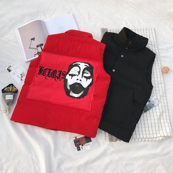 Ανδρικό αθλητικό γιλέκο με δίχρωμη κάλυμμα στην πλάτη