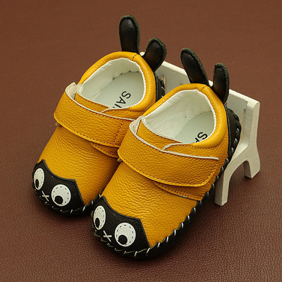 Бебешки обувки в три цвята от еко кожа