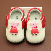 Бебешки обувки в два цвята с цветна апликация