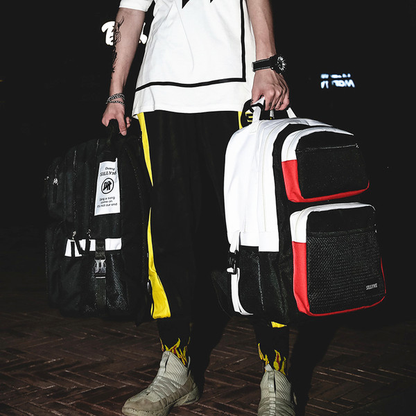 Kényelmes férfi hátizsák sok zsebbel három színben