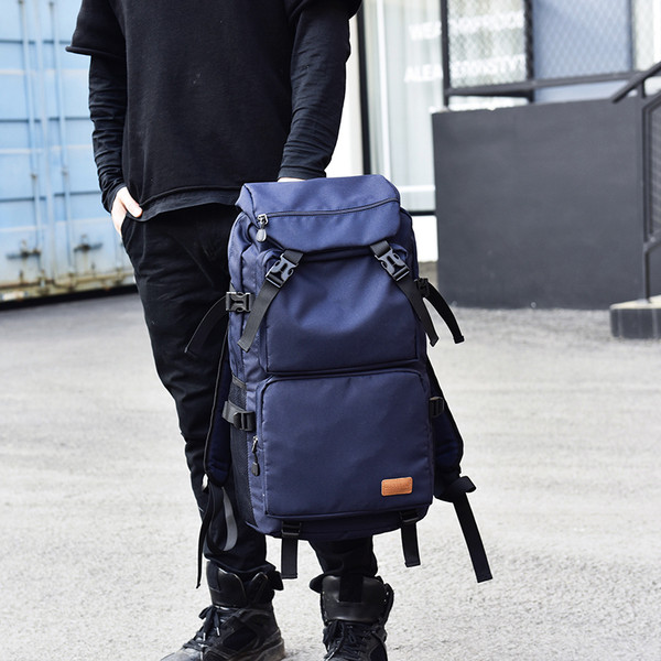 Спортна мъжка раница в два цвята подходяща за пътуване