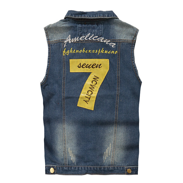 Модерен  мъжки дънков елек с цветна апликация на гърба 