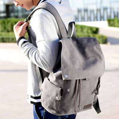 Hétköznapi férfi hátizsák négy színben