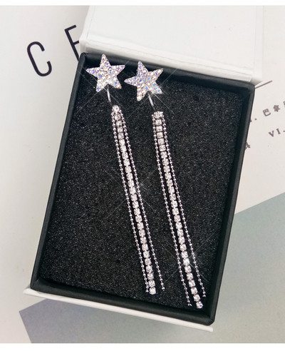 Дълги дамски обеци с декоративни камъни