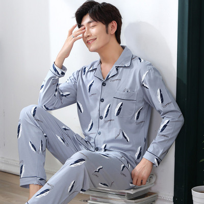 Мъжка пижама в няколко модела и цвята