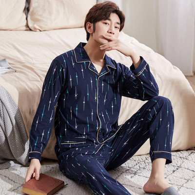 Мъжка пижама в няколко модела и цвята