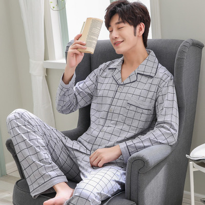 Мъжка пижама в няколко модела и цвята