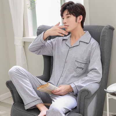 Мъжка пижама в няколко модела и цвята