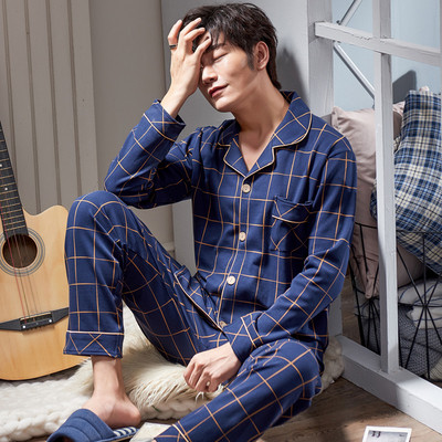 Мъжка пижама в няколко модела и цвята