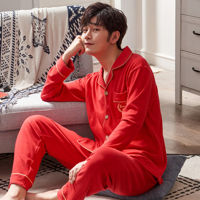 Мъжка пижама в няколко модела и цвята