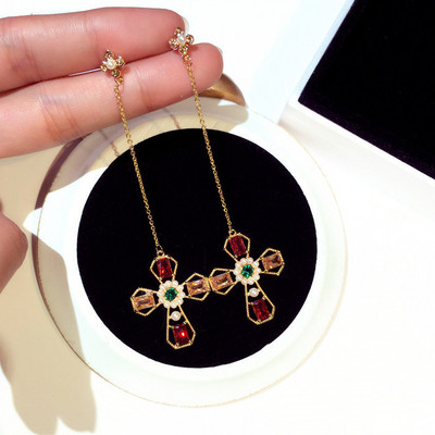 Дълги дамски обеци във формата на кръст - два цвята