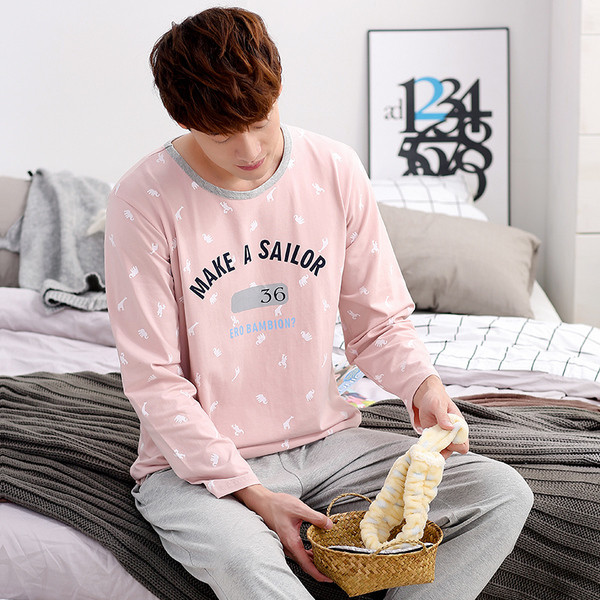 Мъжки пижами в няколко модела