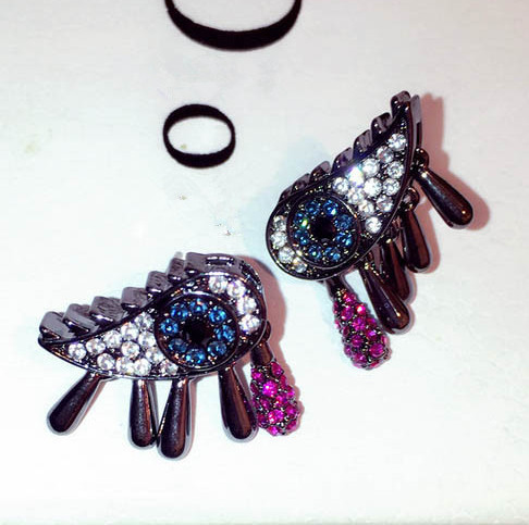 Hétköznapi női fülbevaló szem alakú