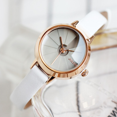 Актуален дамски часовник в няколко цвята