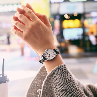 Дамски часовник в няколко цвята подходящ за ежедневието