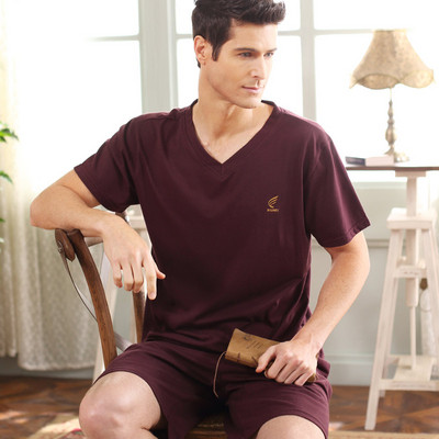 Мъжка лятна пижама с V-образно деколте