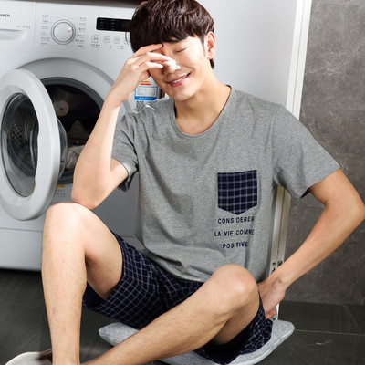 Мъжка лятна пижама с V-образно деколте