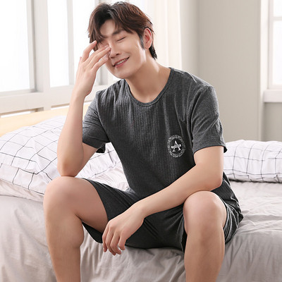 Мъжка лятна пижама с V-образно деколте