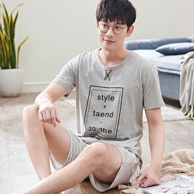 Мъжка лятна пижама с V-образно деколте