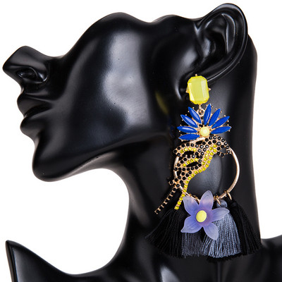 Модерни дамски обеци в четири цвята