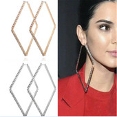 Négyzet alakú női fülbevaló arany és ezüst színben