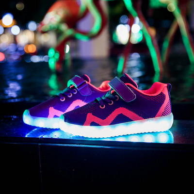 Adidași luminoși pentru copii cu autocolante în mai multe culori