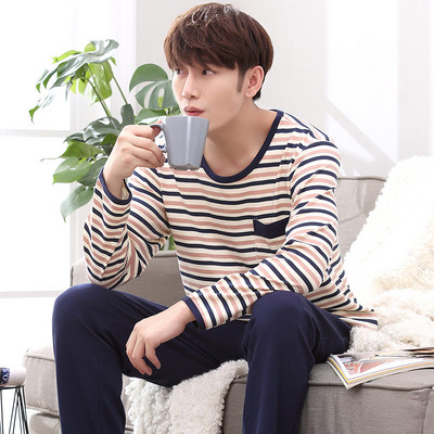 Férfi pamut pizsama különböző modellekben